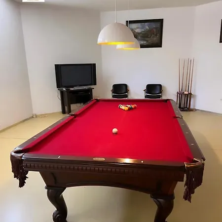 Era Hotel