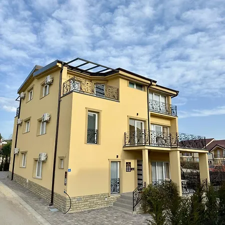 Era Hotel