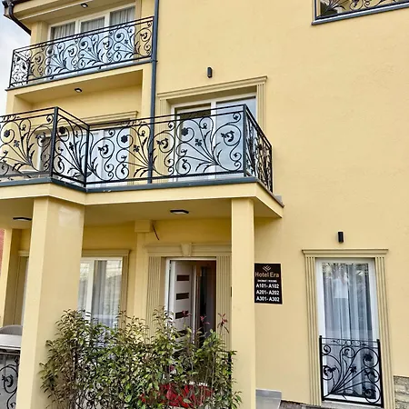 Era Hotel 4*